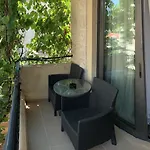 Apartments Lov