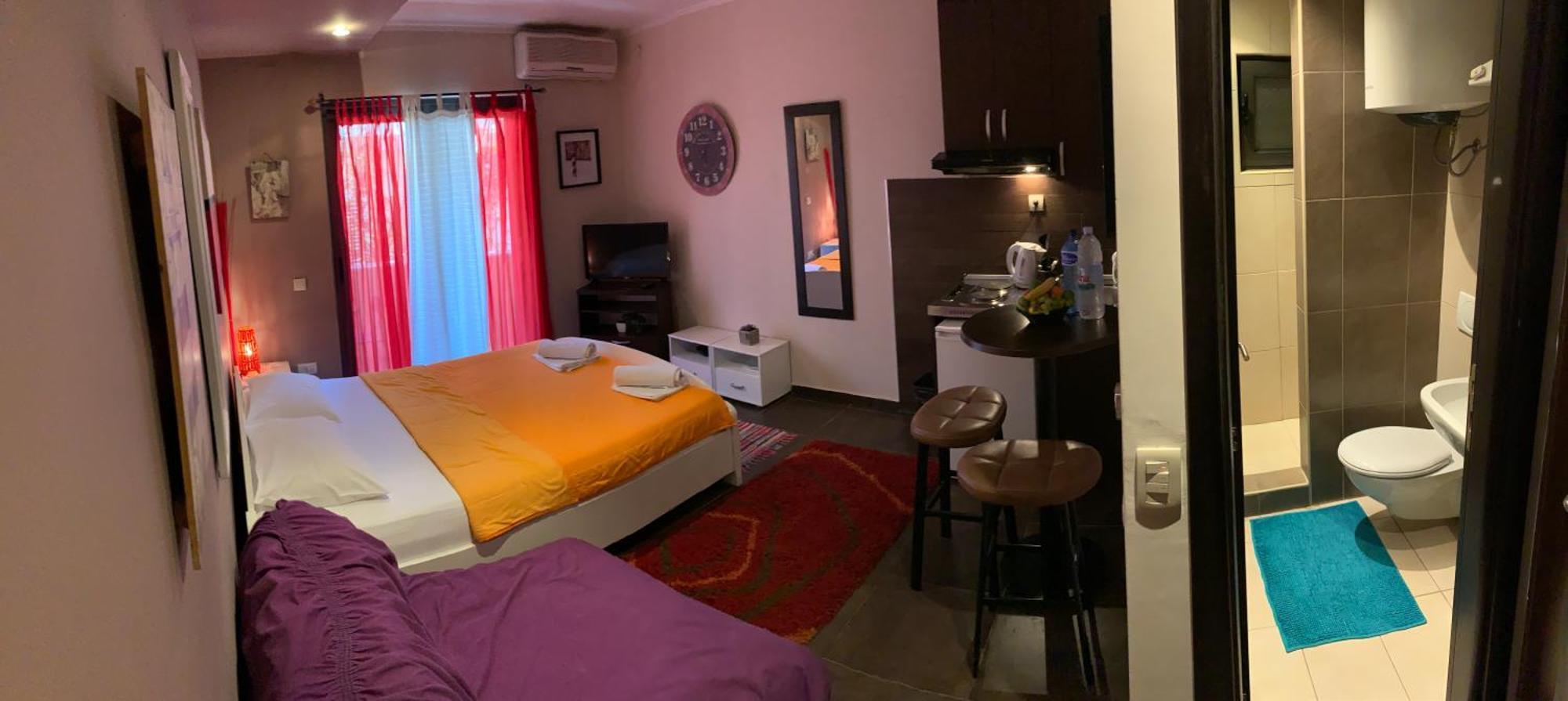 Lov Guest house