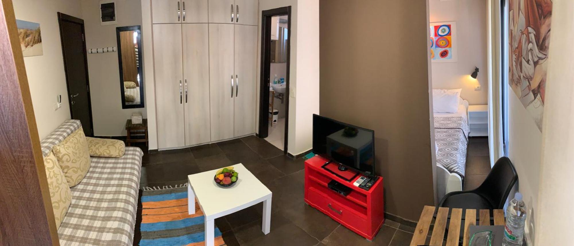 Lov Guest house *