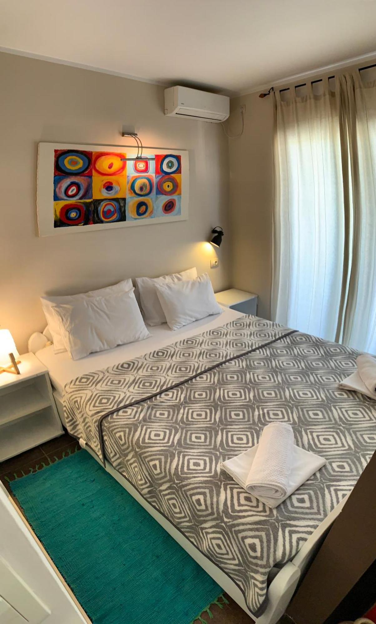 Lov Guest house